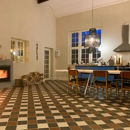Renovated 1920s Power Station - Near The Sea Feriehus