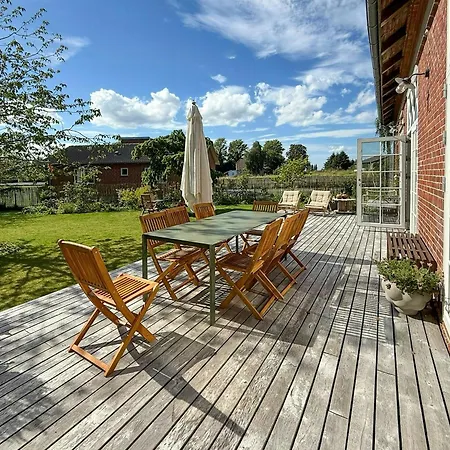 Feriehus Renovated 1920s Power Station - Near The Sea Bogø By